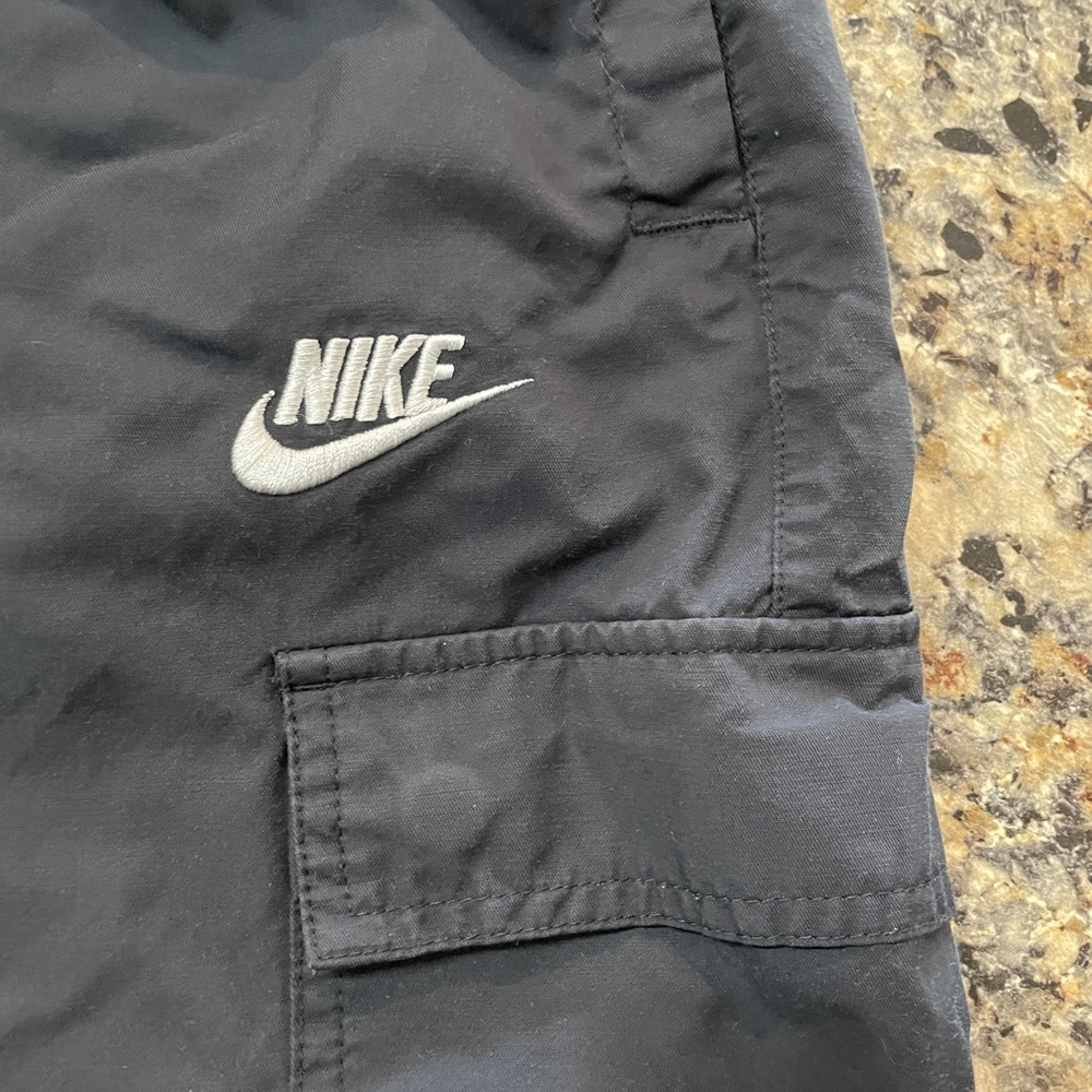 Nike Men’s Black Cargo Pants, size L